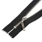 Cipzár fém fogazattal, #3 zárt 3N0 fekete