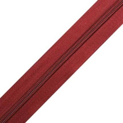 Folyóméteres cipzár #3 műanyag spirál T30-178 bordó