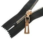 Műanyag cipzár zárt #5KD-Z2 fekete