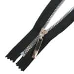 Műanyag cipzár zárt #3KD-XS fekete