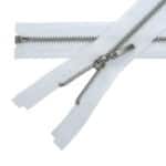 Cipzár fém fogazattal, nyithatót #3N0 fehér