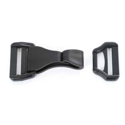 Műanyag karabiner, kampó, 3 cm széles hevederhez